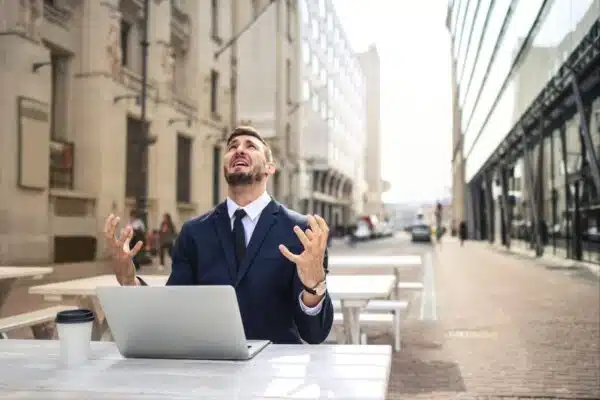 Gestion du stress en milieu professionnel de la santé : techniques et astuces pour une meilleure performance