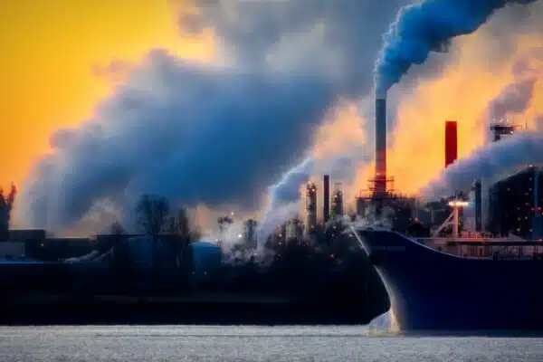 Les conséquences de la pollution atmosphérique sur votre santé et les moyens de prévention à adopter