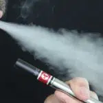 Cigarette électronique : comment vapoter sans risque ?